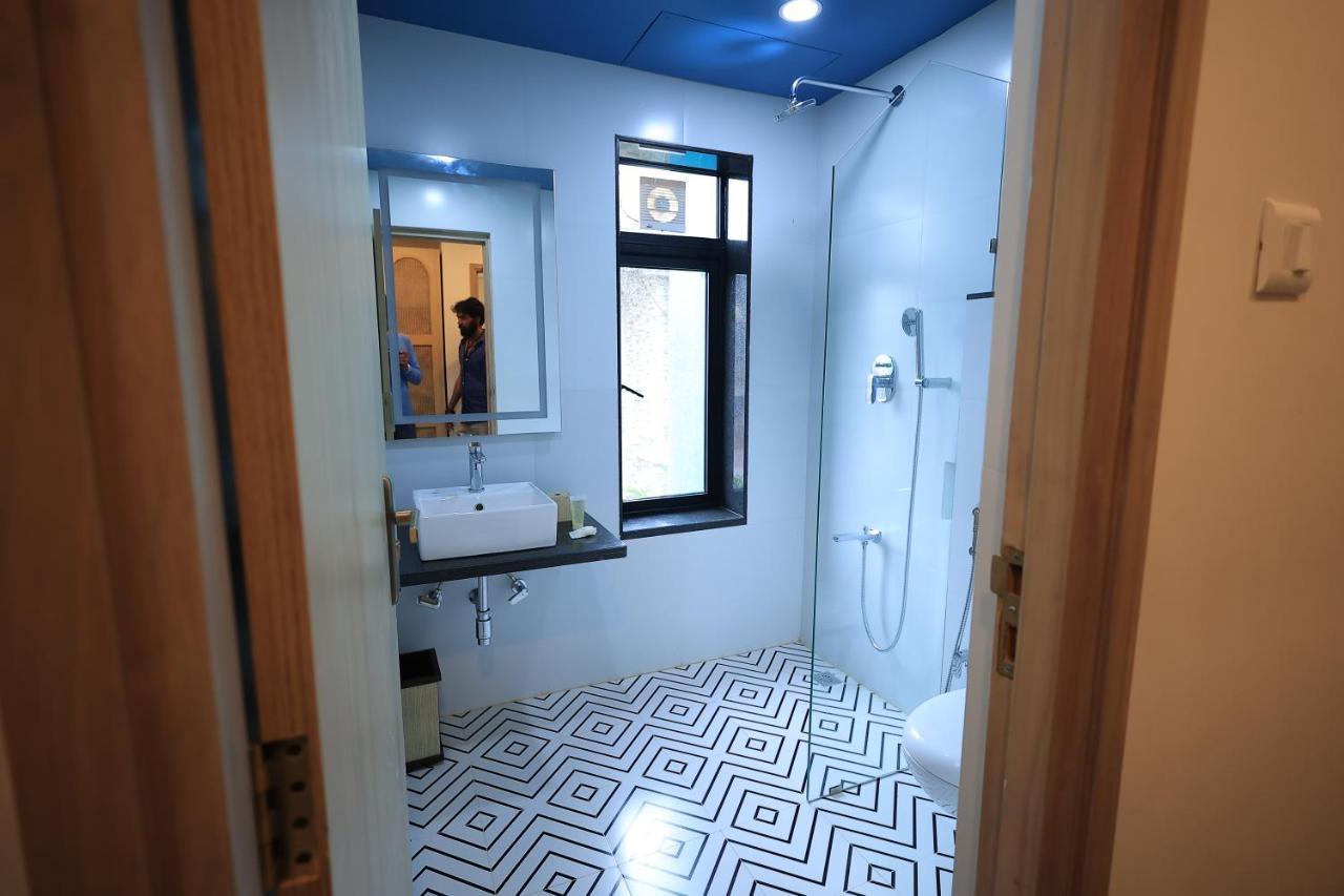 Villa Reverie - Ultra Modern Villa 200 Metres To Prestine Beach بيتالباتيم المظهر الخارجي الصورة